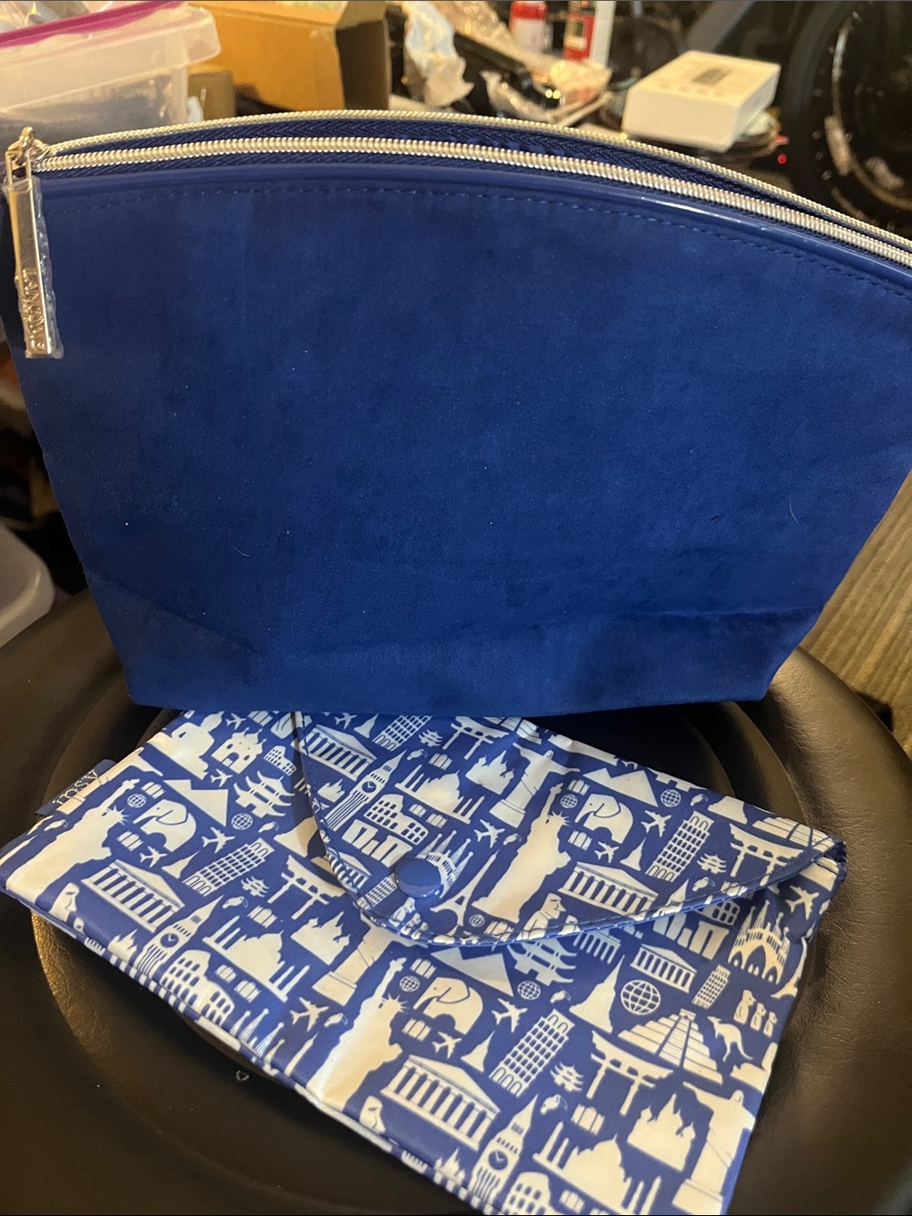 Lancôme Blue Suede cosmetic bag with New York Themed pouch 2pc set BN 32